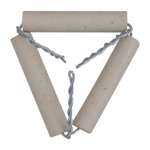 Clay Pipe Triangle 7.5cm.